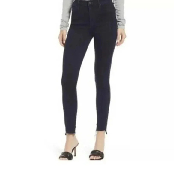MOTHER The Stunner Zip Two Step Fray Jean in Holding Hands B1561 - Picture 1 of 7